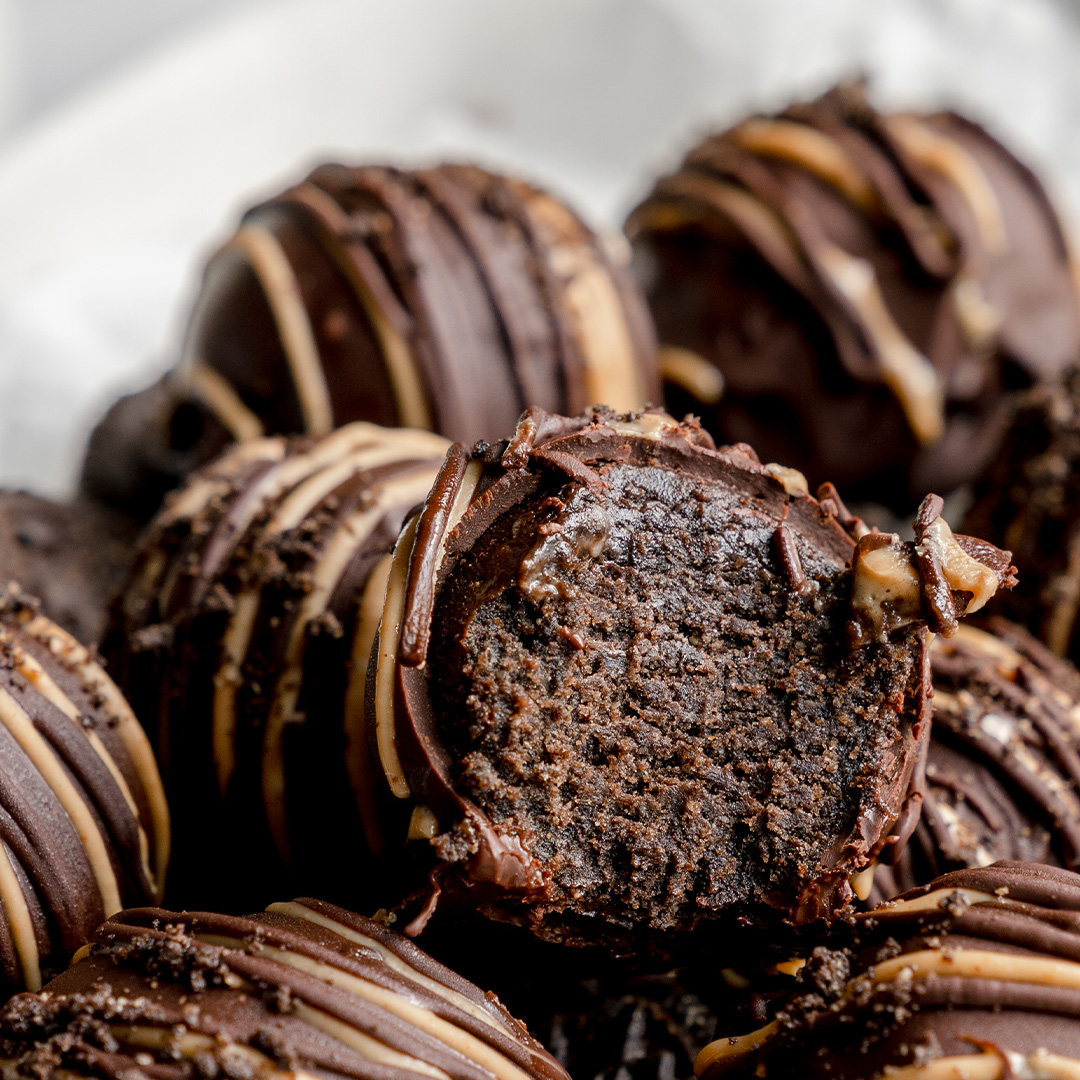 Cocoa Cashew Cookie Bites