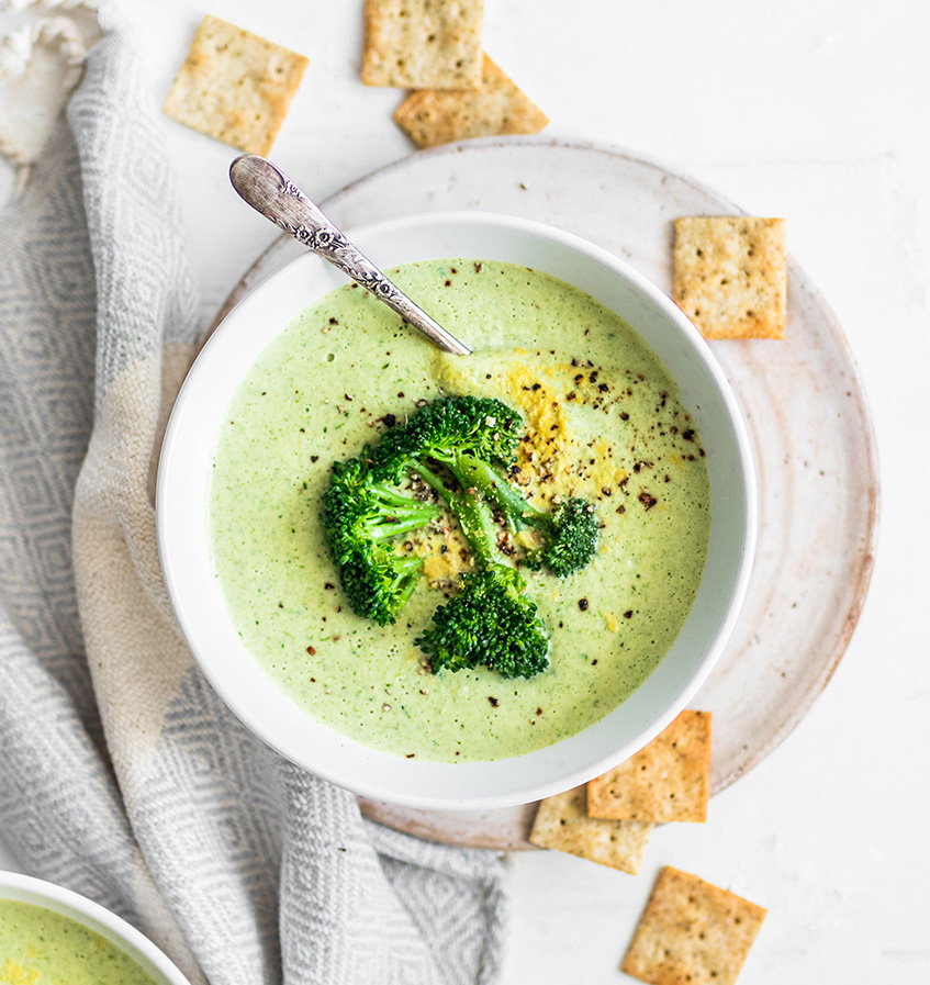 Cheesy Vegan Broccoli Soup