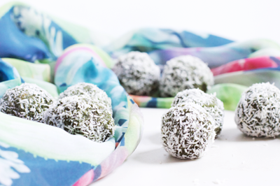 No Bake Coconut Matcha Bites 