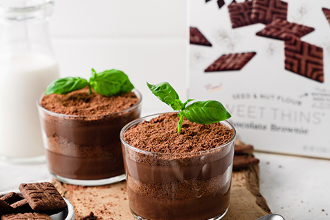 Dirt Cup with Chocolate Brownie Sweet Thins