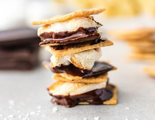 Easy S'mores Cracker Bites made with Almond Flour Crackers Fine Ground Sea salt